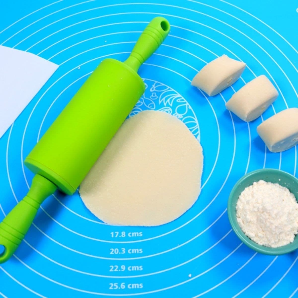 40 50 cm Silikon Ölçekli Kullanımı Kolay Hamur Açma Matı Ekmek Mantı Makarna Hamuru Yoğurma - Görsel 2