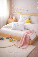 Çiçek Kalpli Çocuk Yastık Kılıfı 47x36 cm | %100 Pamuklu, Çift Yön Desenli – 2 Adet