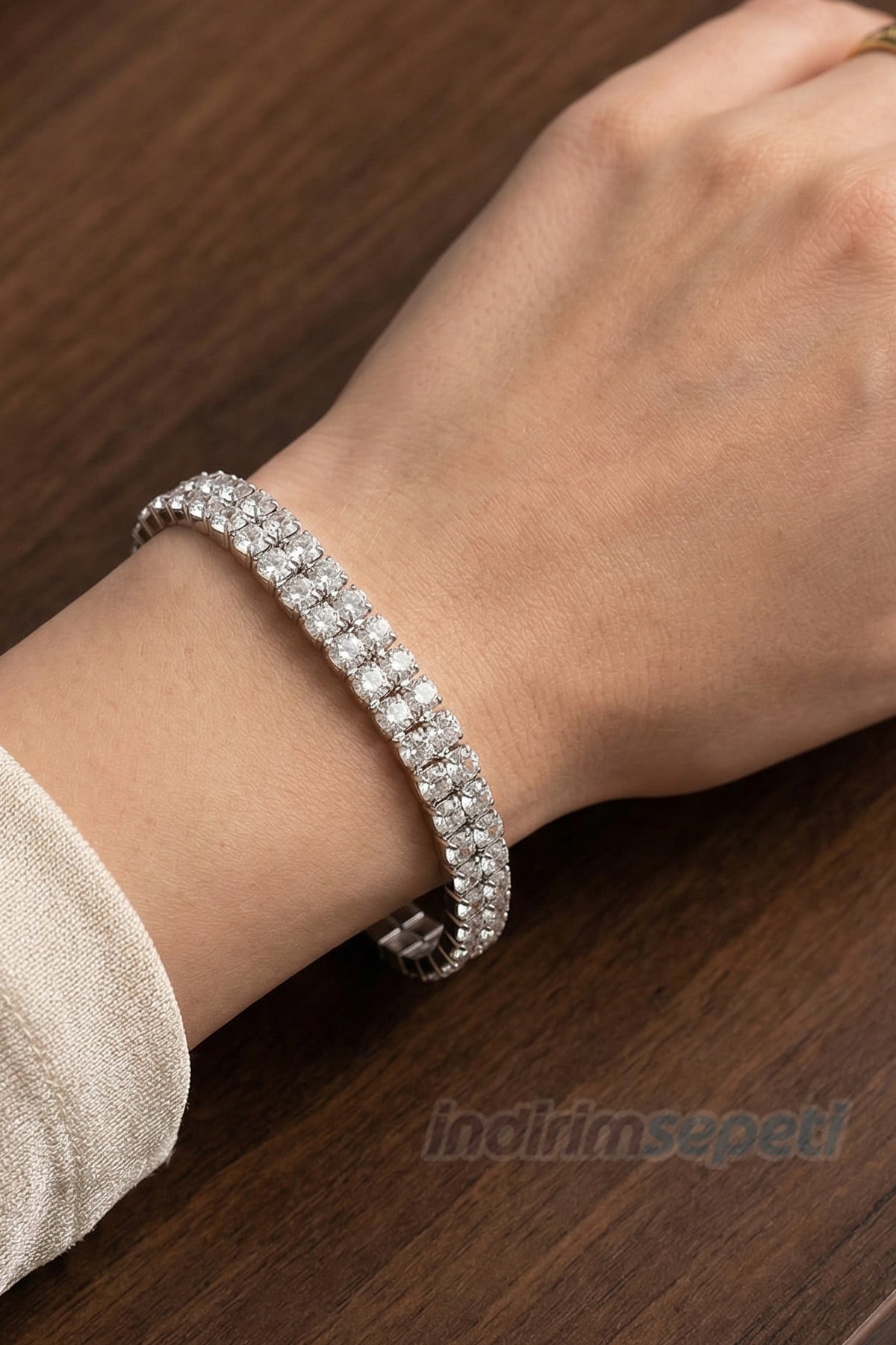 İkili Lastikli Gümüş Renk Su Yolu Bileklik – Kararmaz Şık Kadın Bileklik Seti