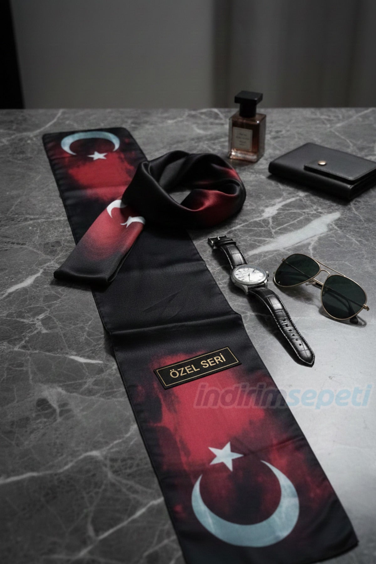 Ay Yıldız Saten Fular 116x18 cm – Özel Seri Türk Bayrak Özel Desenli | Resmi Organizasyon Kurumsal Tören Stil