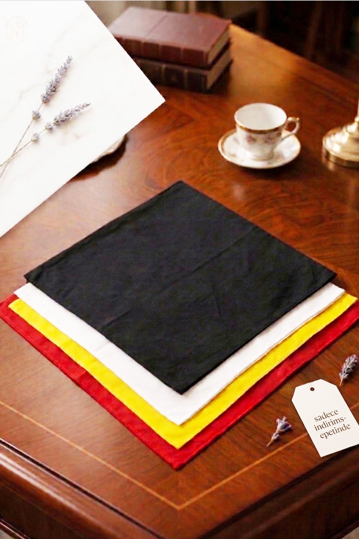 4’lü Pamuklu Bandana Seti 52x52 cm – Siyah Kırmızı Sarı Beyaz Bandana Fular Saç Aksesuar Hediyelik - indirimsepeti