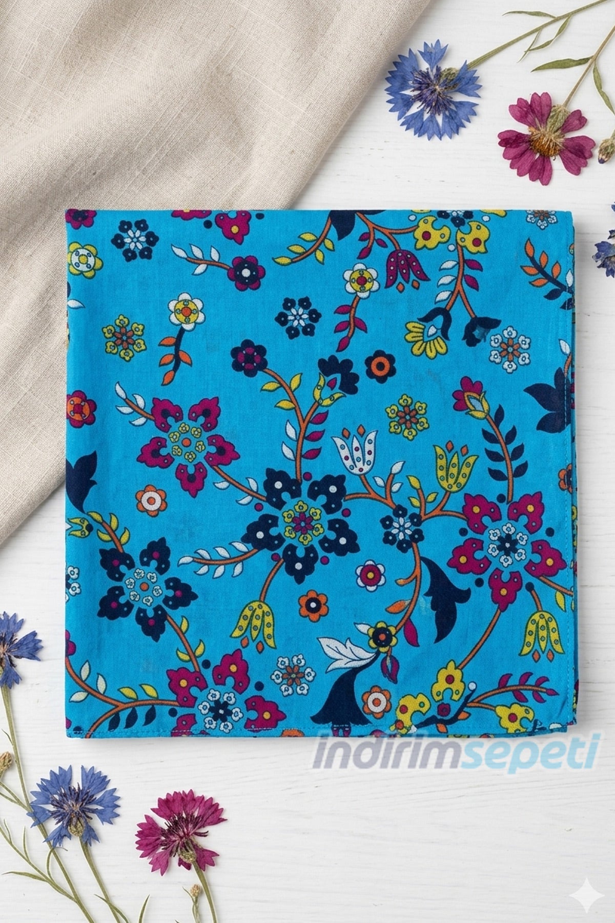 Mavi Çiçek Desenli Pamuklu Bandana 52x52 cm – Çok Amaçlı Şık Fular & Saç Bandı Aksesuar