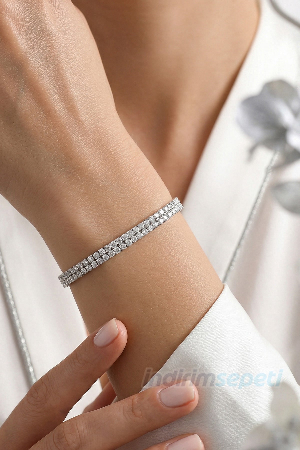 İkili Lastikli Gümüş Renk Su Yolu Bileklik – Kararmaz Şık Kadın Bileklik Seti