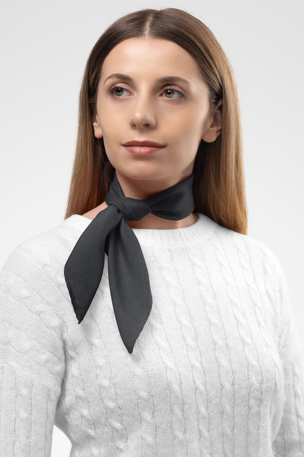 Yaza Özel Desensiz Gri Pamuklu Bandana Fular – Saç Toplama & Aksesuar Gezi Tur Aktivite 55x55cm
