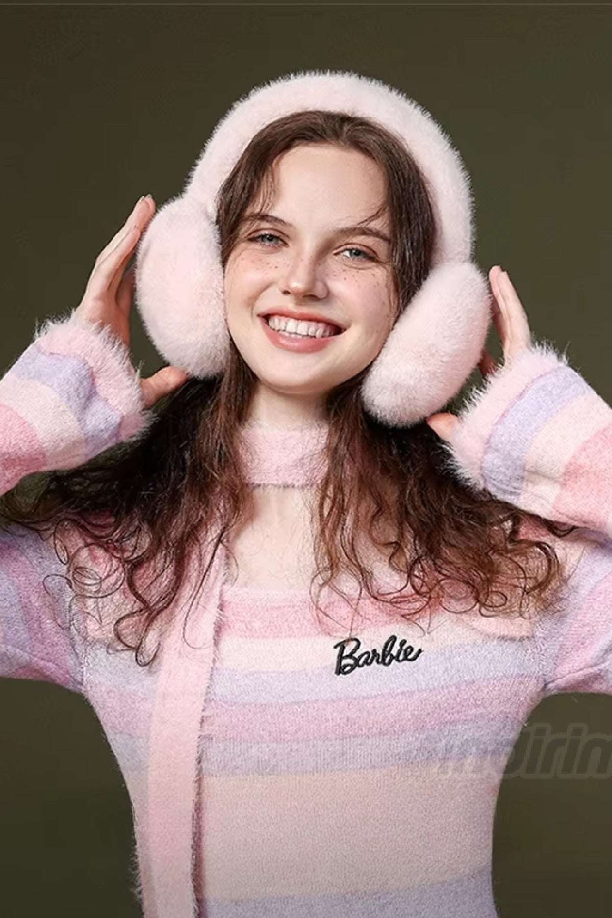 Trend Peluş Kulaklık Katlanır Model Soğuk Koruyucu Peluş Kalın Kışlık Soft Kulaklık Pembe - Indirimsepeti