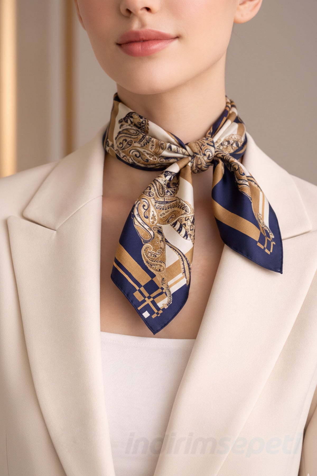 Kanatlı At Figürlü Saten Bandana 50x50 cm – Pegasus Desenli Premium Tasarım