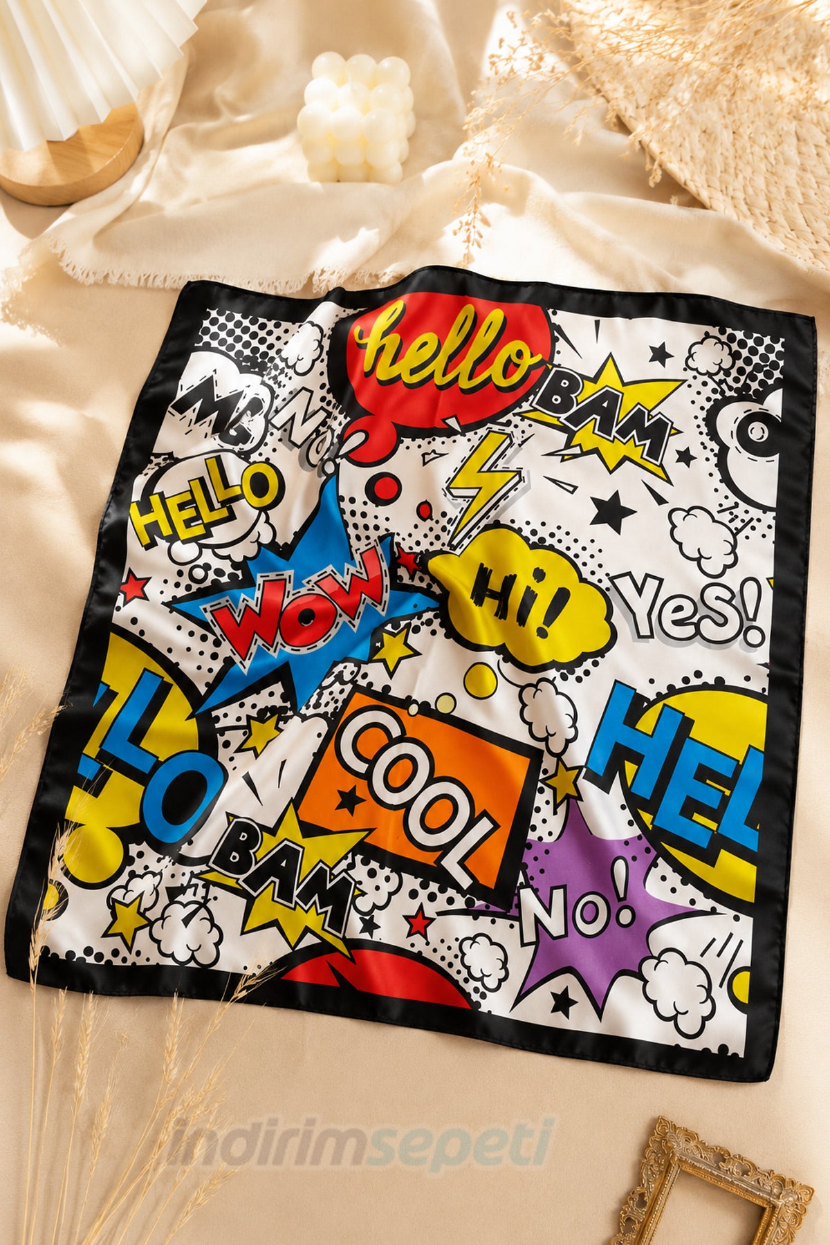 Pop Art Desenli Renkli Kadın saten bandana - 50x50 cm Çizgi Roman Tasarımlı Fular