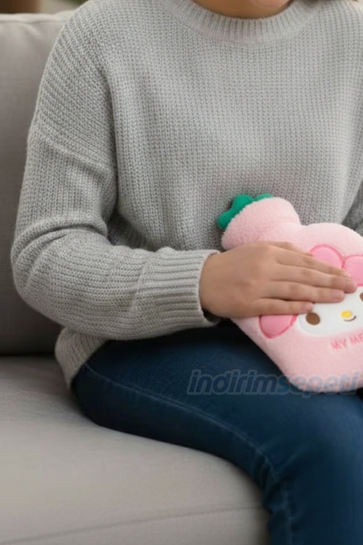 Peluş Sıcak Su Torbası 2000 ml – Farklı Sevimli Modeller, Yumuşak Kılıf, Uzun Süre Isı Koruma