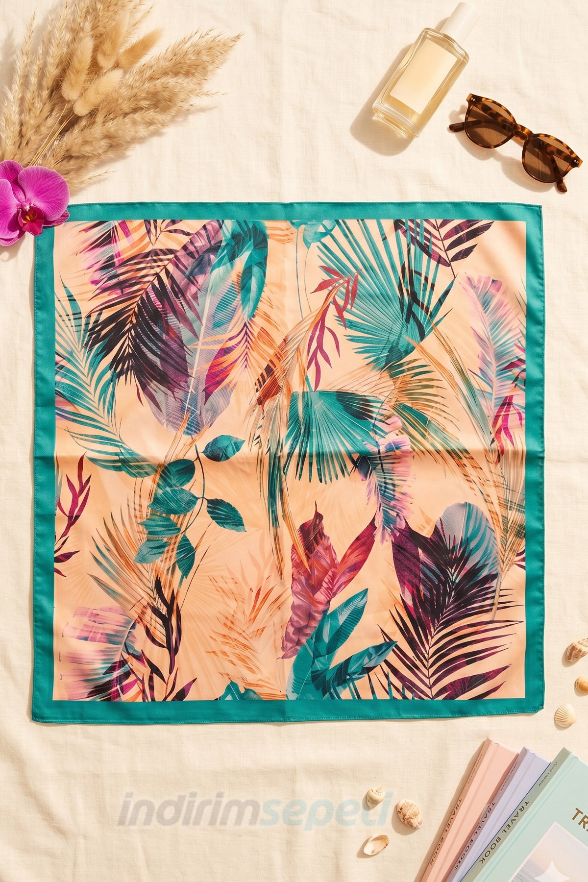 Tropikal Yaprak Desenli Saten Bandana - 50x50 cm Yazlık Fular