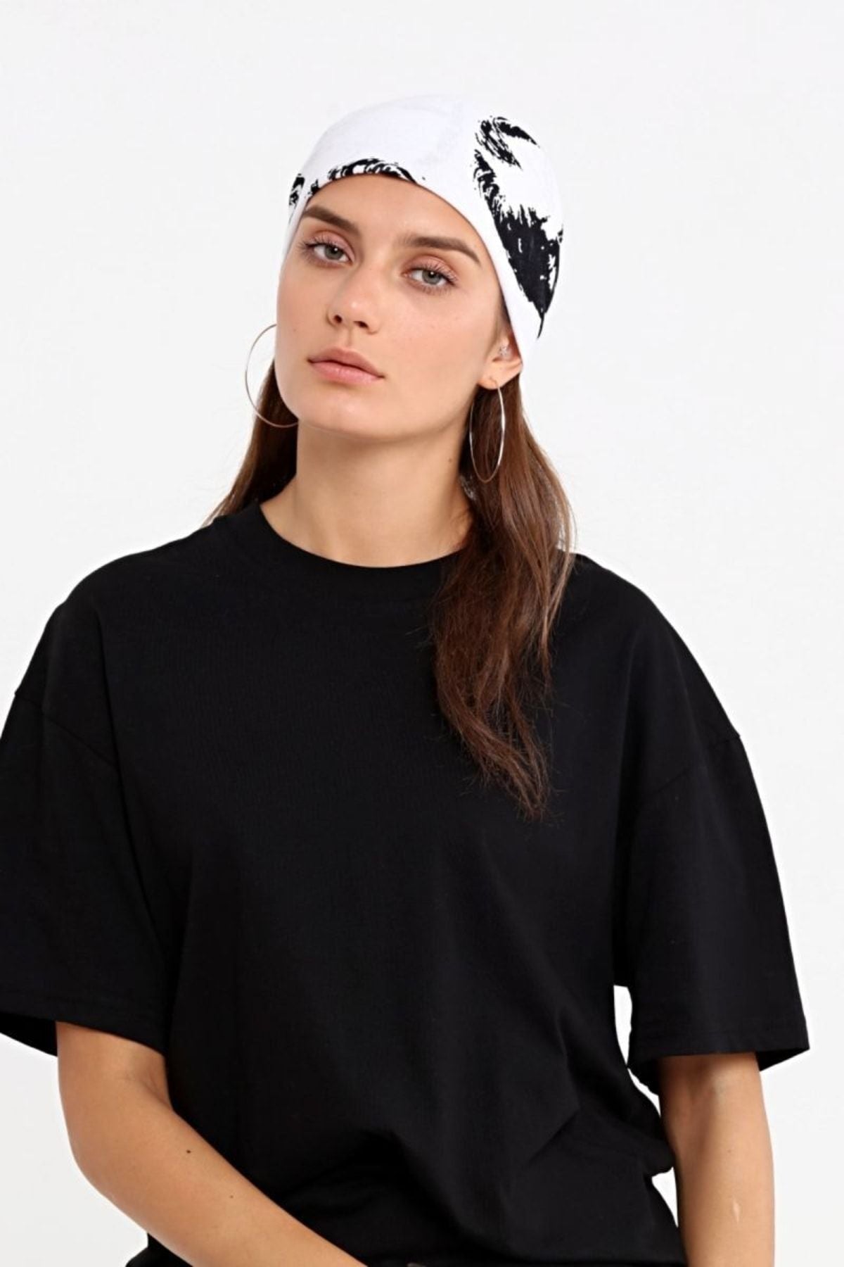 Atatürk Silüetli ve Imzalı Beyaz Pamuk Kumaş Fular - Bandana - 23 Nisan, 29 Ekim, 19 Mayıs - Indirimsepeti