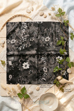 Zehirli Sarmaşık ve Yılan Desenli Siyah Saten Bandana - 50x50 cm Kadın Fular