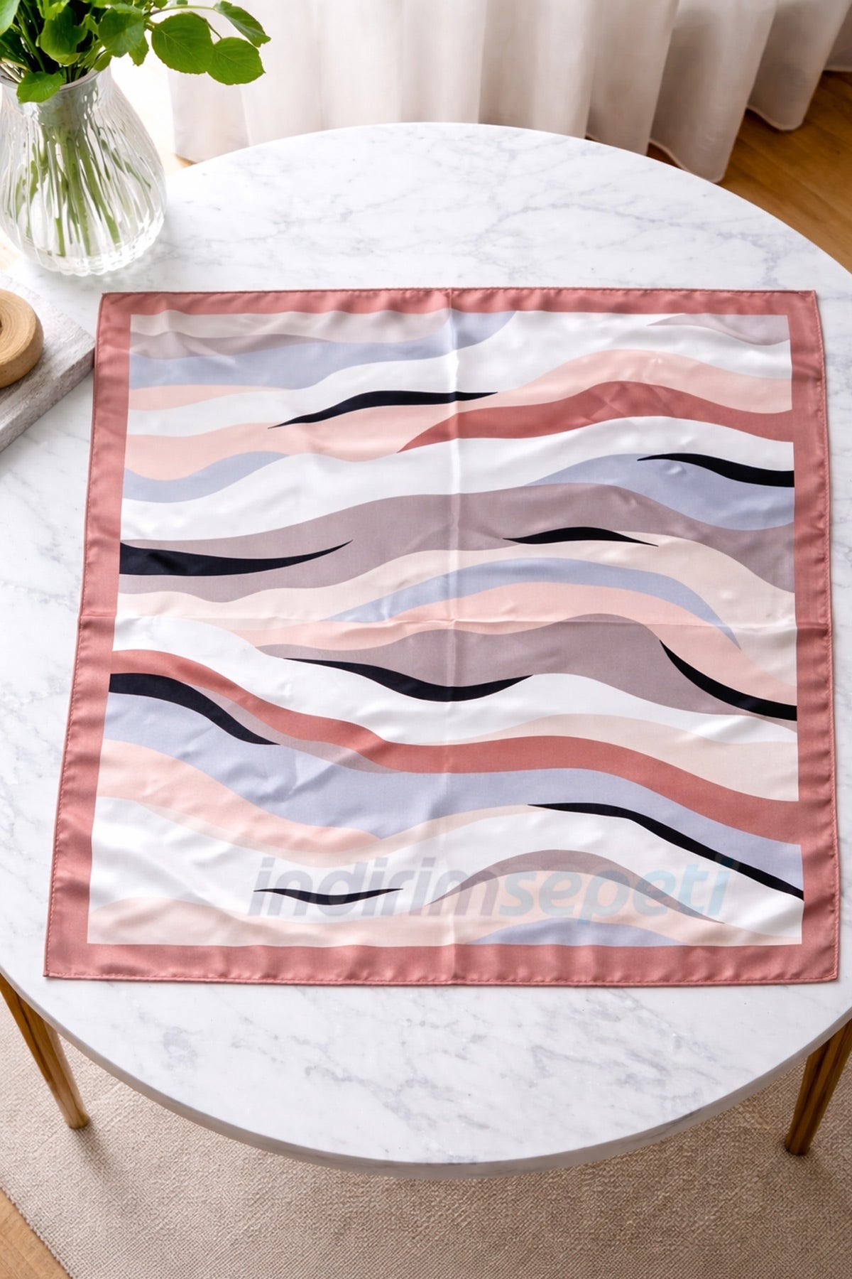 Görsel alternatif metni