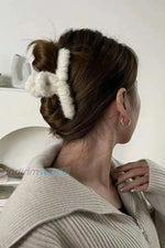 Kadın Pelüş XL Mandal Toka Tüylü Karışık Renk - Indirimsepeti