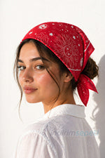 Kırmızı Galaksi Desenli Pamuklu Bandana 51x51 cm – Unisex Şık Saç & Boyun Aksesuarı - indirimsepeti