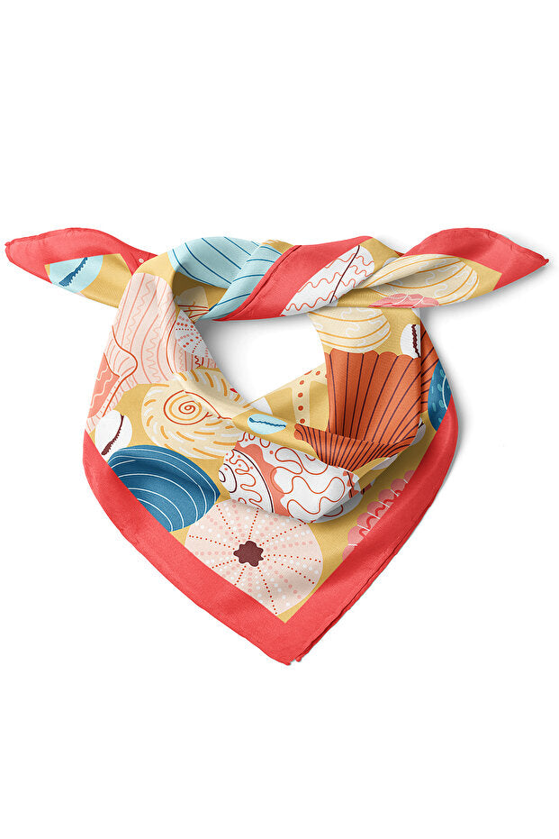 Kırmızı Bordürlü Deniz Kabuğu Desenli Saten Bandana 50x50 cm | Çanta & Boyun Fuları Şık Aksesuar