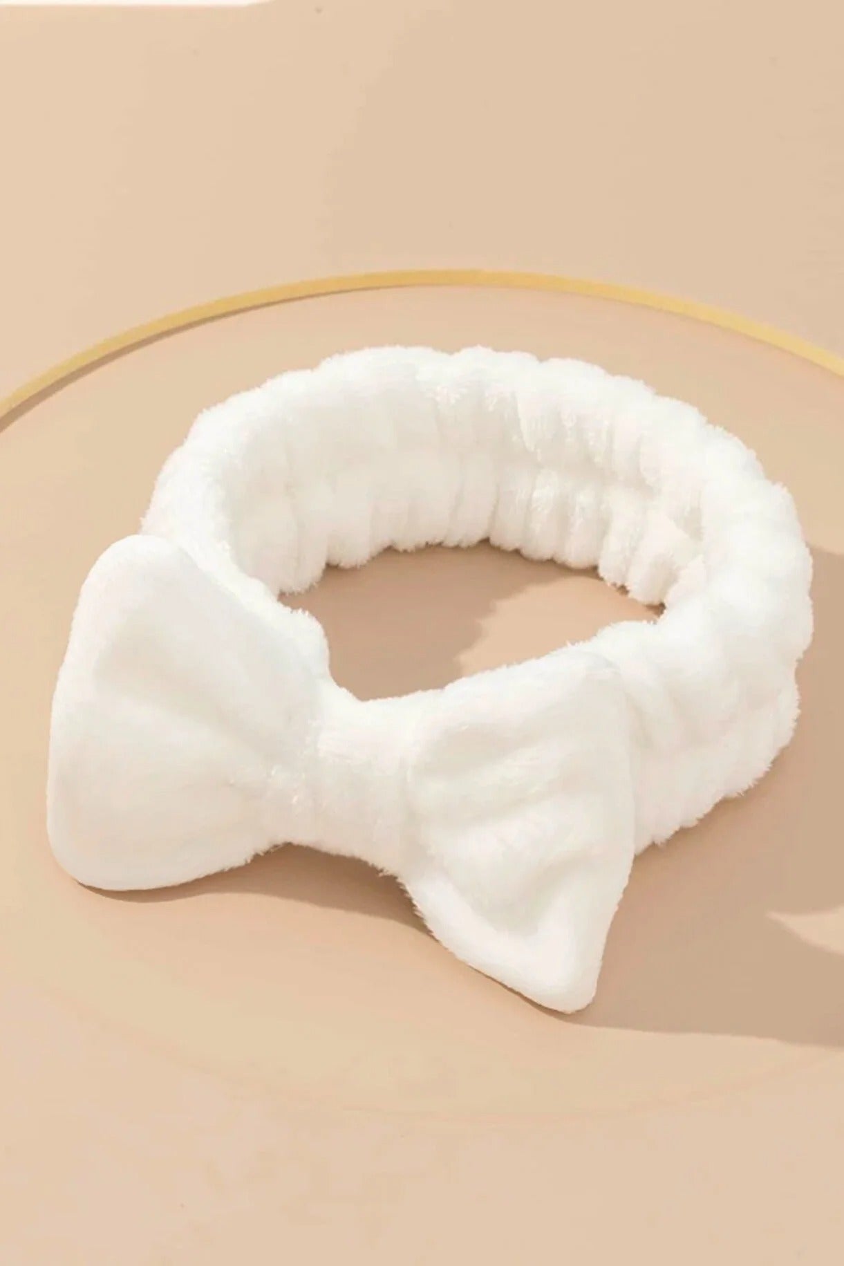 Makyaj ve Cilt Bakım Peluş Seti 3’lü – Su Akıtmaz Yumuşak Beyaz Saç Bandı & Bilek Bantları | Spa