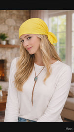 Sarı Pamuklu Bandana Fular – Hafif, Katlanabilir & Çok Amaçlı Saç Aksesuarı (50x50 cm)